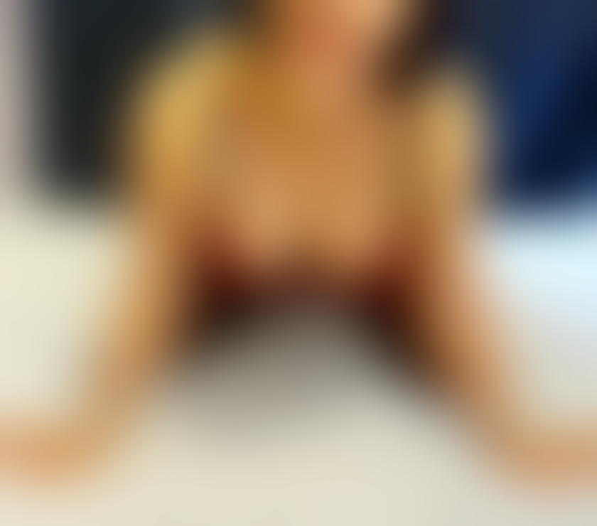 Escorts Derbyshire Derby - Photos for Slim Lady looking to meet